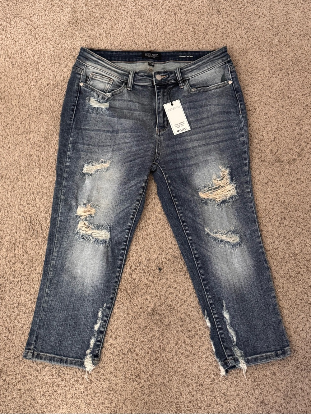 Judy Blue Distressed Boyfriend Jeans in Light Blue Wash